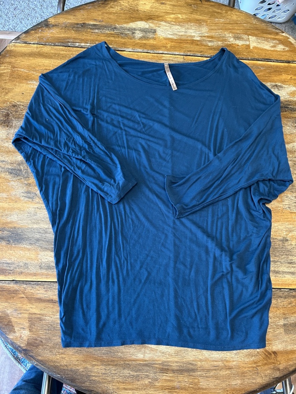 Women's Navy Scoop Neck Long Sleeve Tee